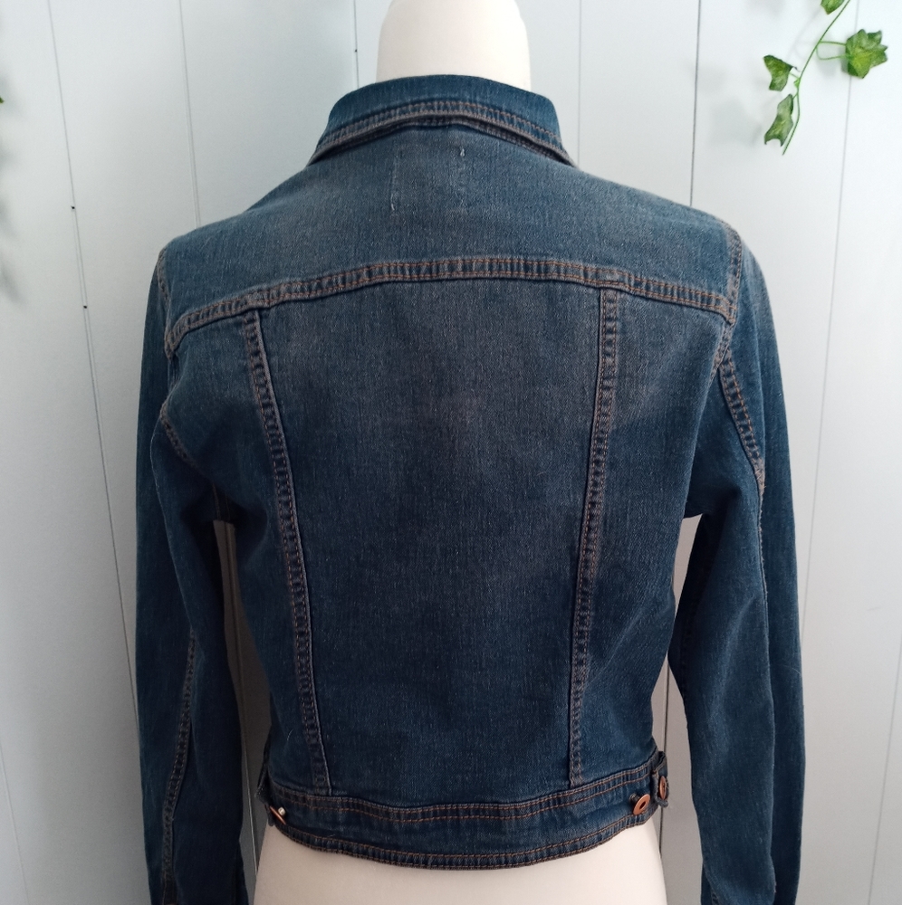 Love Tree Denim Distressed Jean Jacket Large - Picture 2 of 8